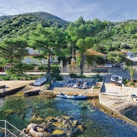 Okuklje Holiday Home エクステリア 写真